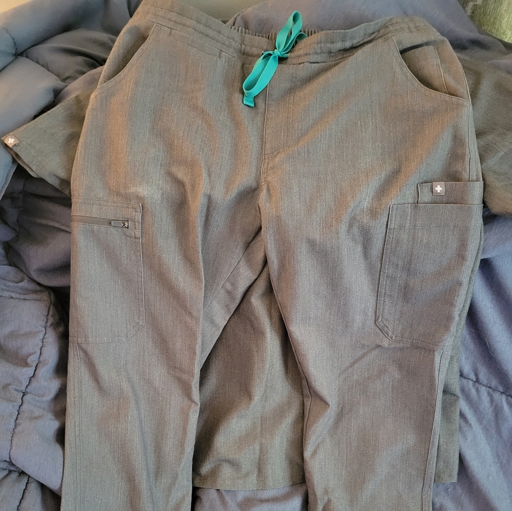 Size S/P Grey figs. Straight pants
